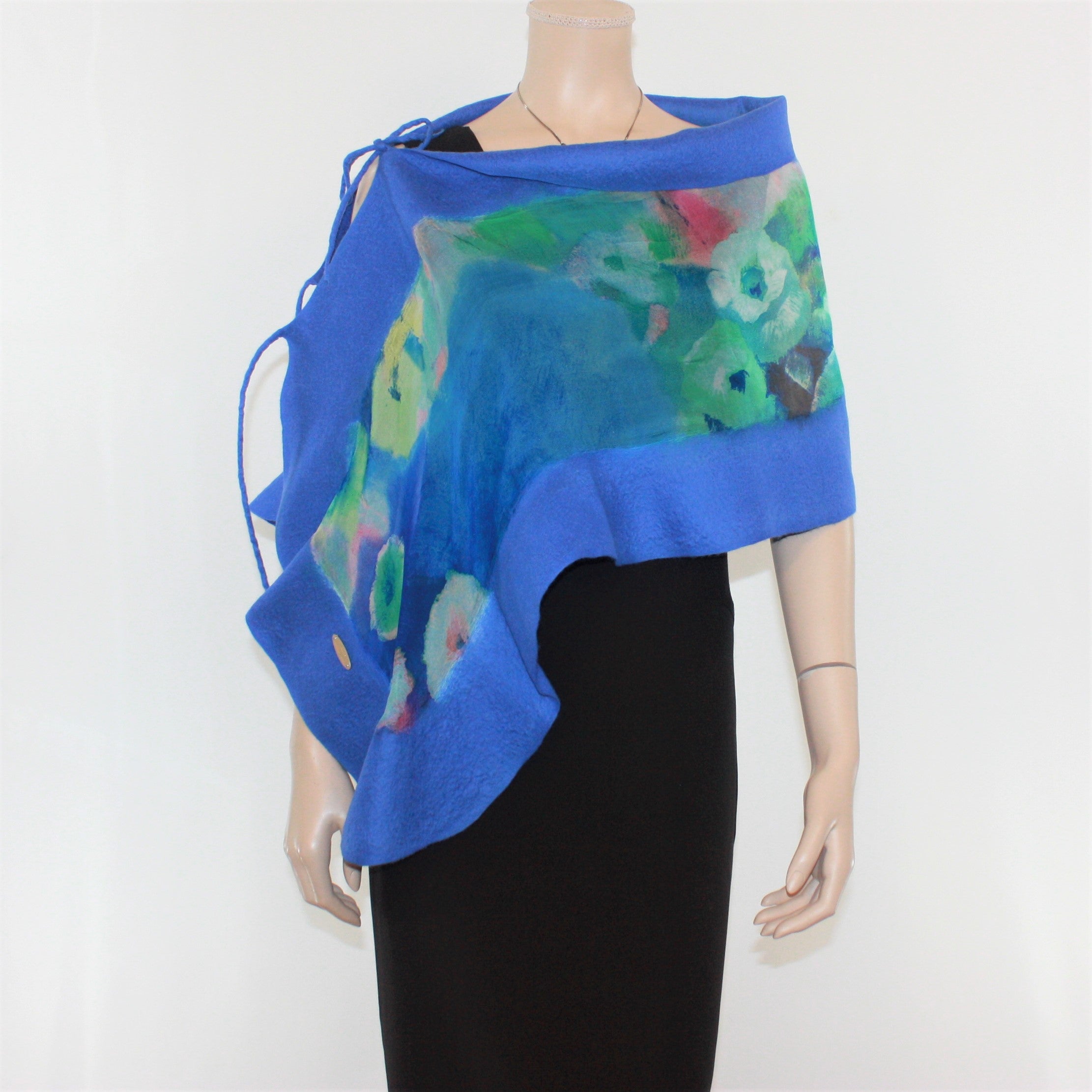 Linked blue scarf #140-5