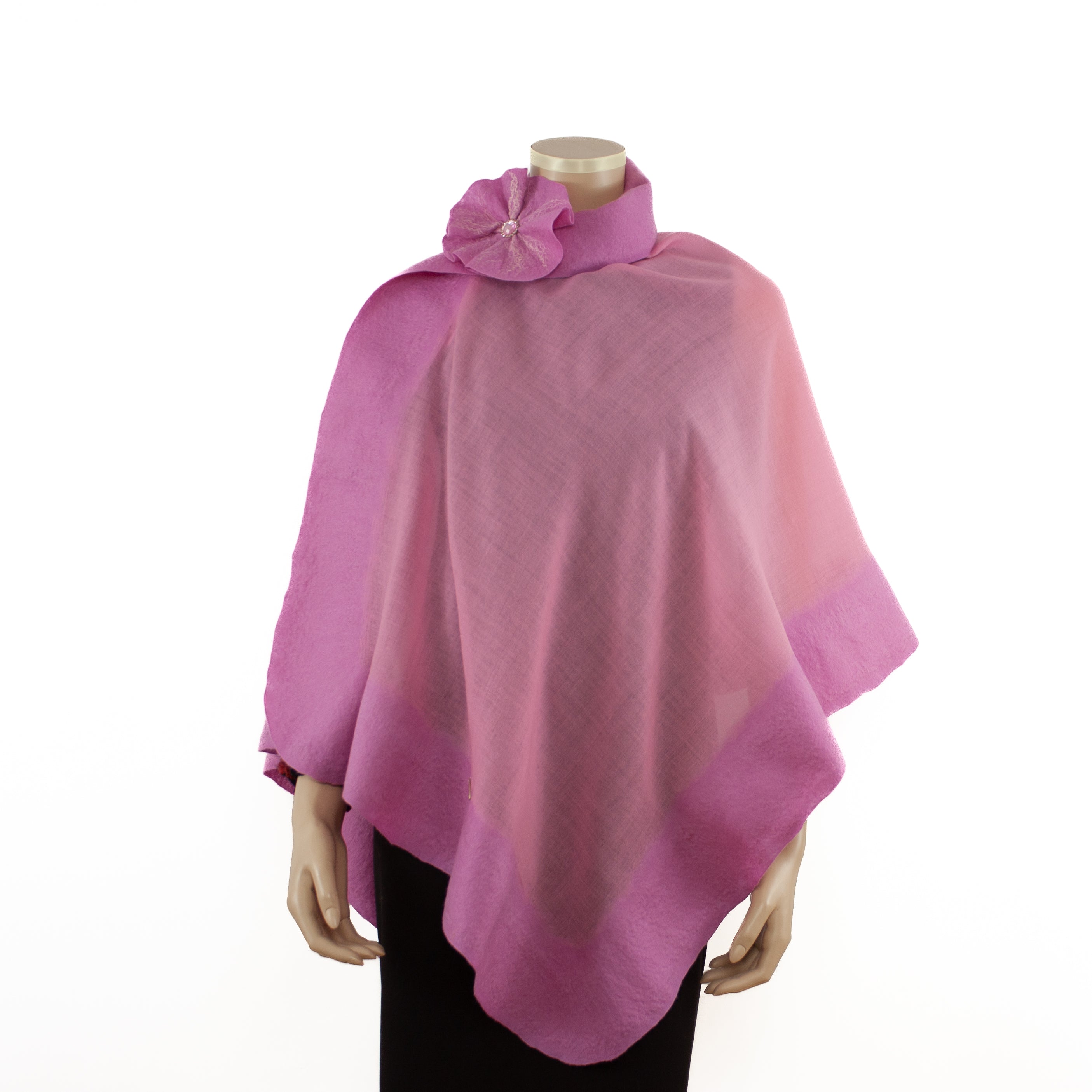 Pink unicolor wool shawl